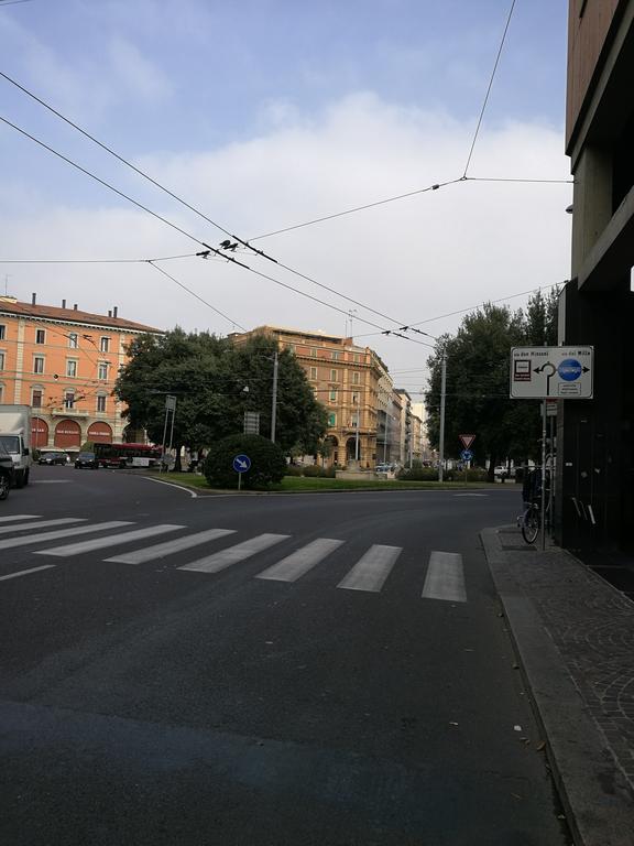 Residenza Piazza Dei Martiri 8 Leilighet Bologna Eksteriør bilde